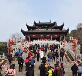 崇左湖北旅游攻略(七月湖北旅游攻略)