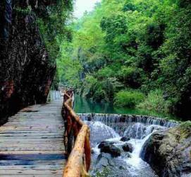 崇左周边旅游(周边旅游景区哪里好玩)