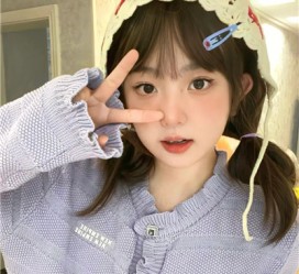 崇左和伴游在海边玩的三天