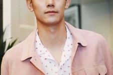 崇左中国男模(中国男模特照片)
