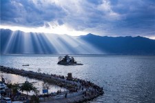 崇左洱海旅游攻略(成都到洱海旅游攻略)