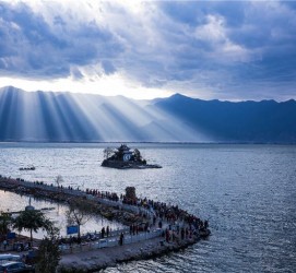 崇左洱海旅游攻略(成都到洱海旅游攻略)