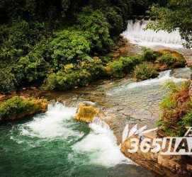 崇左去哪里旅游好(七月八月去哪里旅游好)