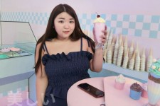 崇左胖模(胖模特穿衣搭配图片)