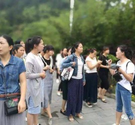 崇左中国的曲男伴游的简单介绍