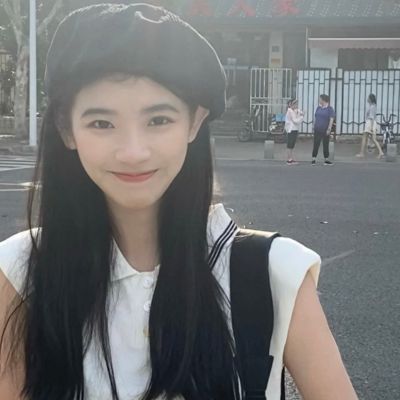 崇左商务伴游带客户去看海豚表演