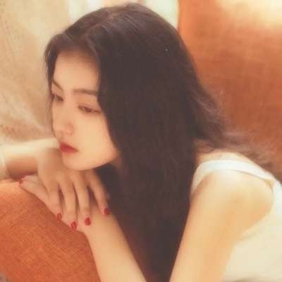崇左伴游女生赵梦琪的资料