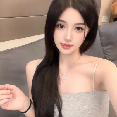 崇左伴游女生陈梦琪的资料