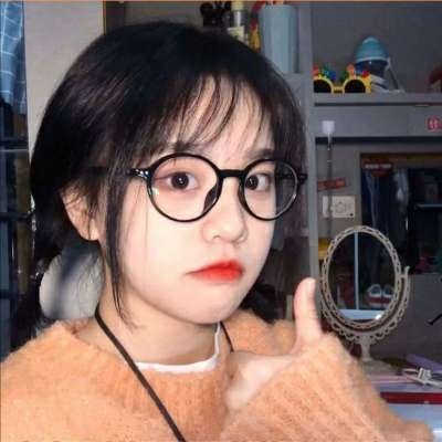 崇左伴游女生荣晴的资料