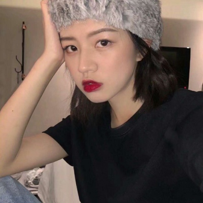 崇左伴游女生陈思瑶的资料
