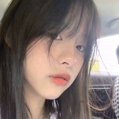 崇左伴游女生周玉洁的资料