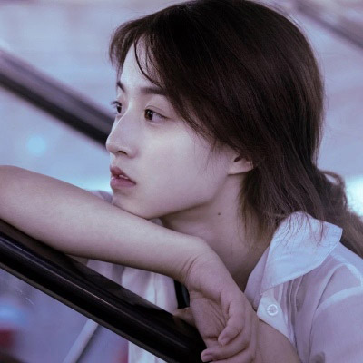 崇左伴游女生沈清梧的资料