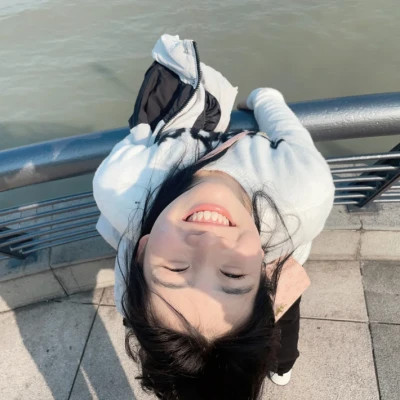 崇左伴游女生李琳洁的资料