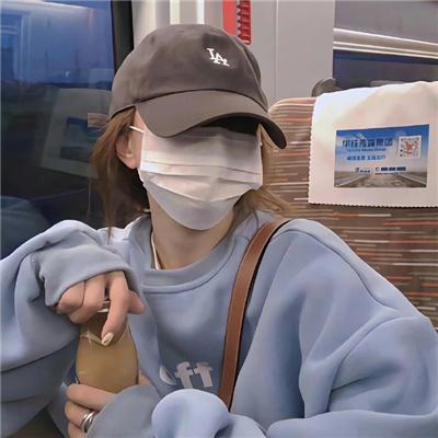 崇左伴游女生钟离镜心的资料