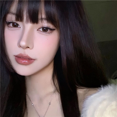 崇左伴游女生钟晚意的资料