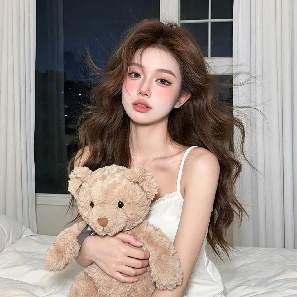 崇左伴游女生刘晴晴的资料