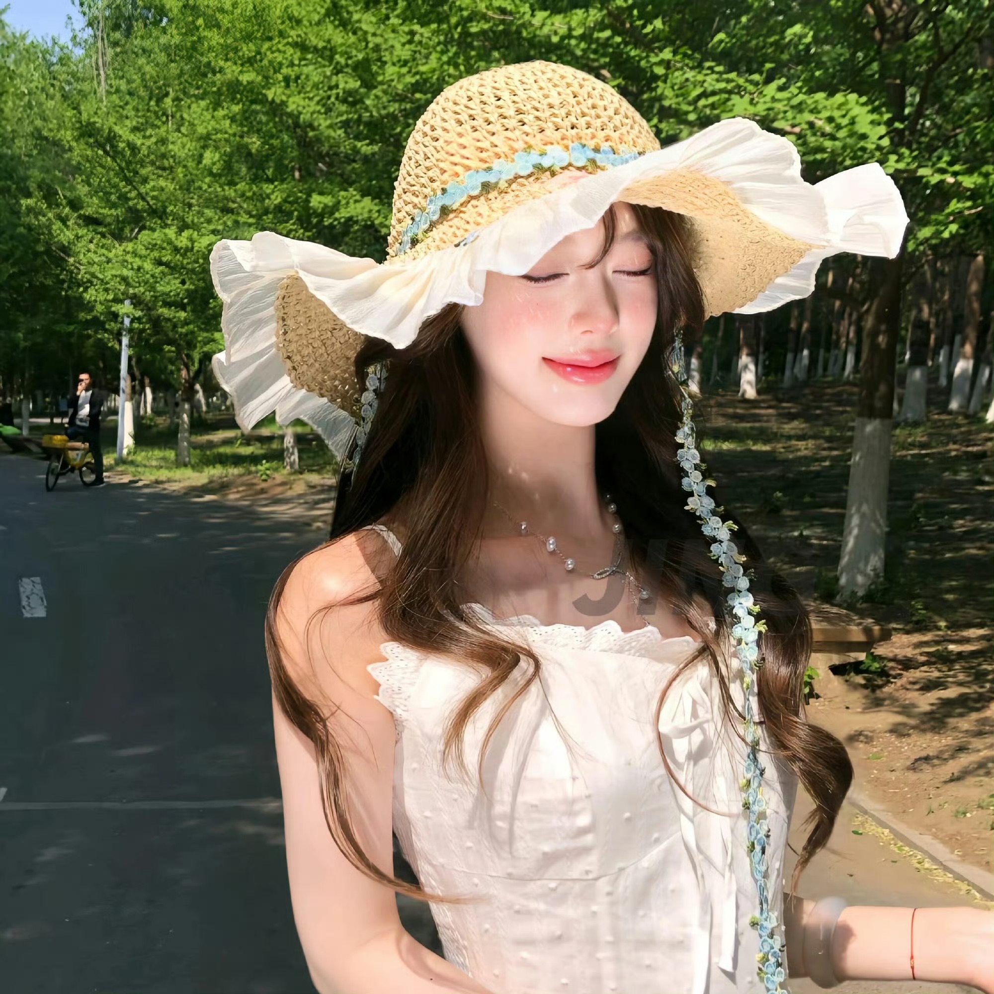 崇左伴游女生许曼姿的资料