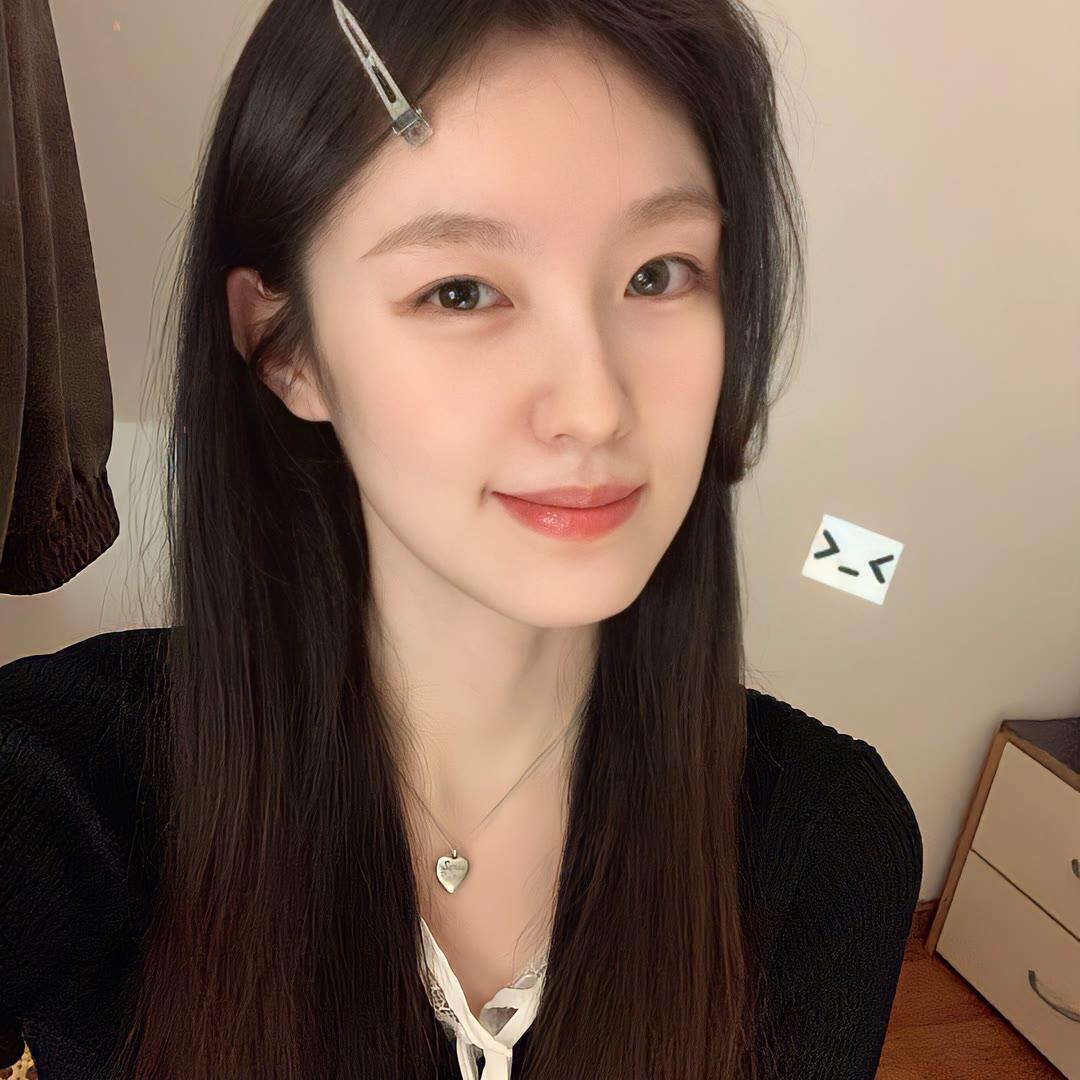 崇左伴游女生阮星禾的资料