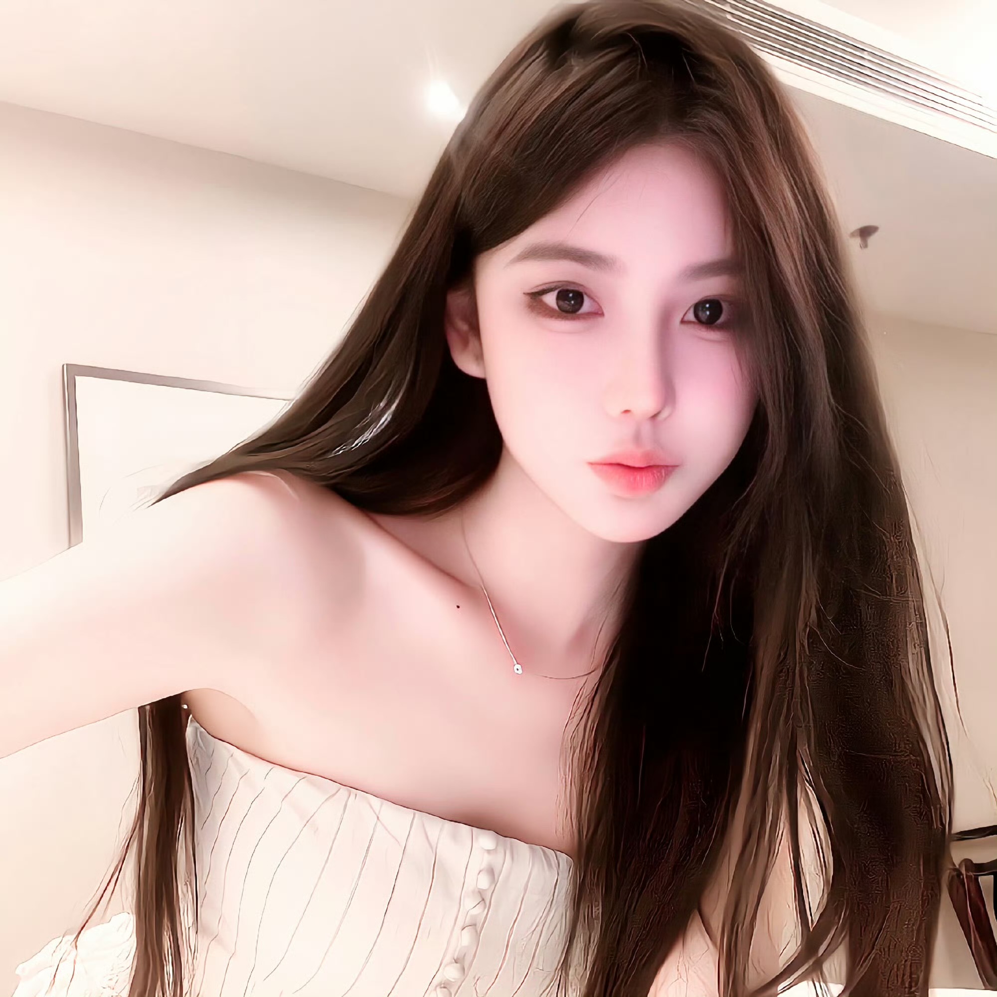 崇左伴游女生苏见星的资料