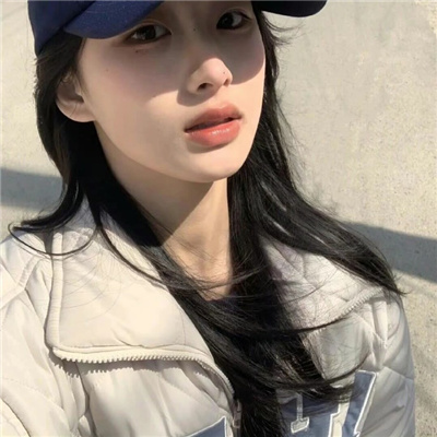 崇左伴游女生徐游的资料