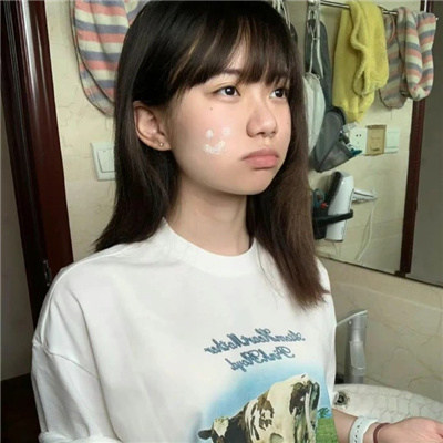 崇左伴游女生邝易云