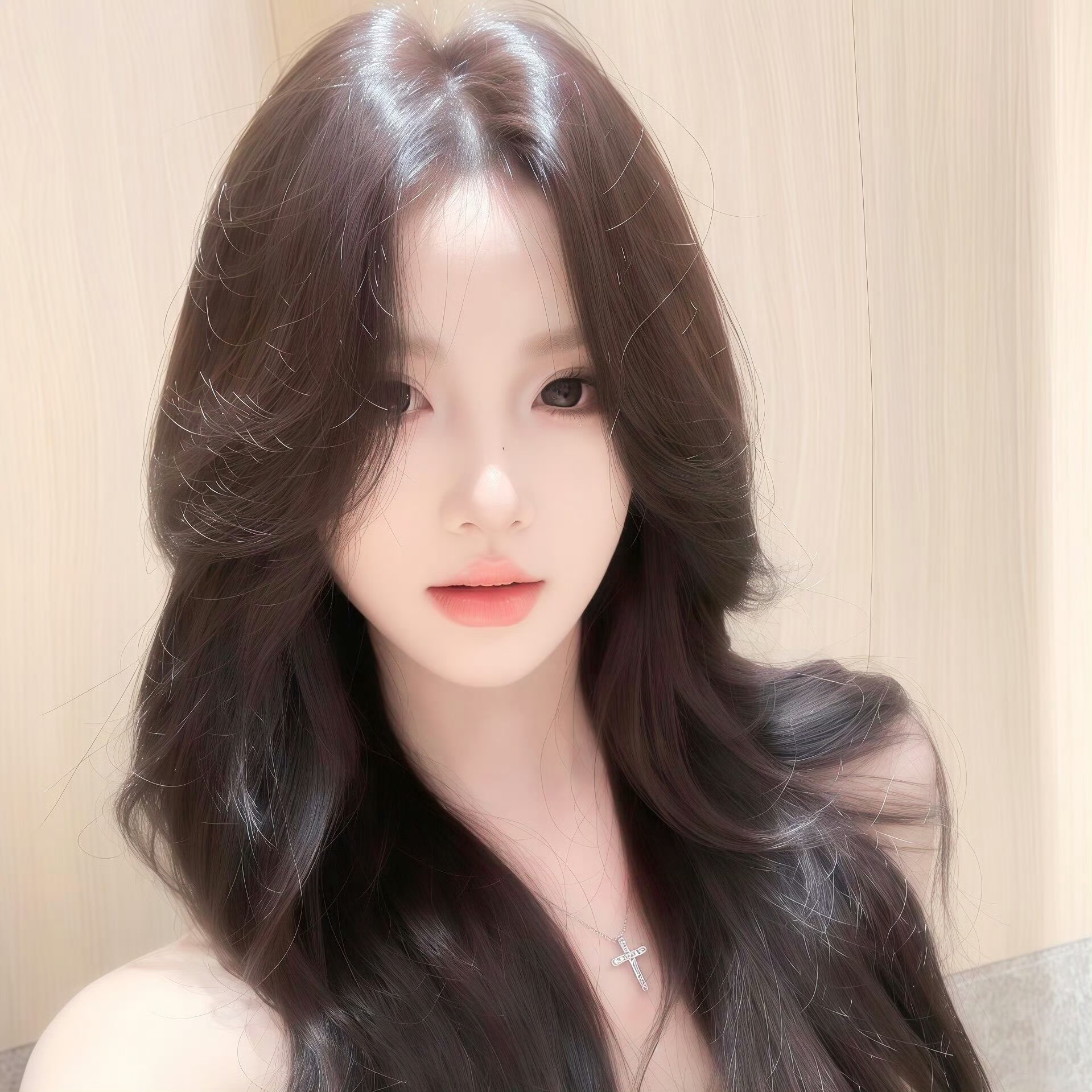 崇左伴游女生 | Chloe Zhang的资料